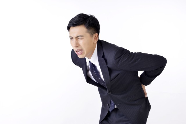 ストレスが引き起こす腰痛のメカニズム